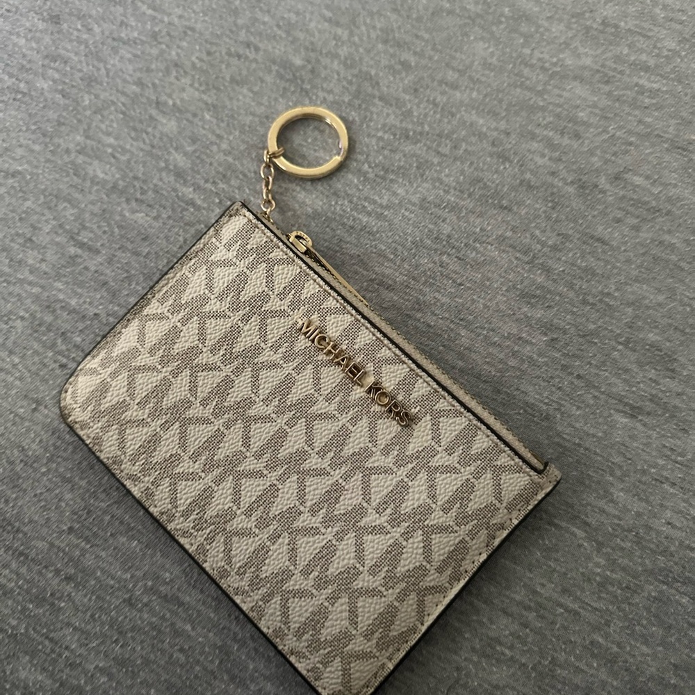 Michael Kors Monogram Key Holder in Gray